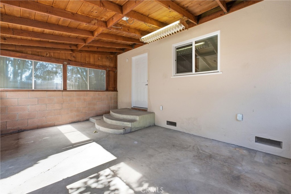 39018 8th Street E Property Photo 24