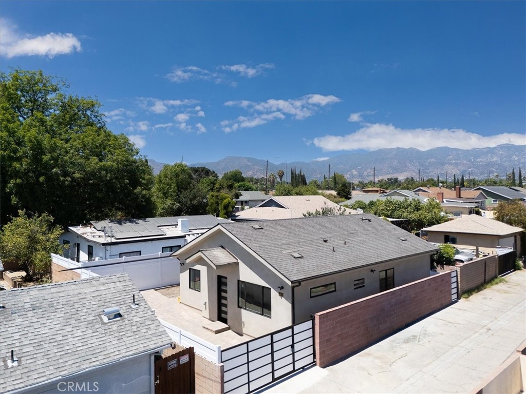 14902 Hubbard Property Photo 1