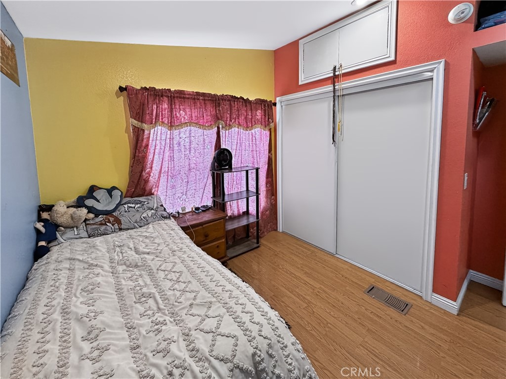 10965 Glenoaks 39 Property Photo 11