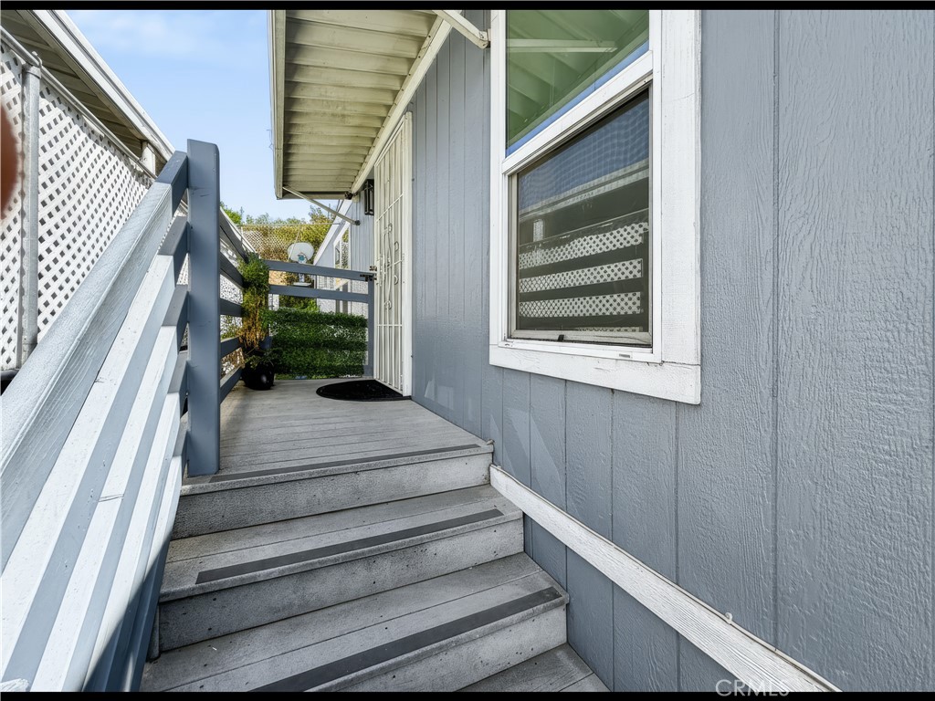 10965 Glenoaks 39 Property Photo 21
