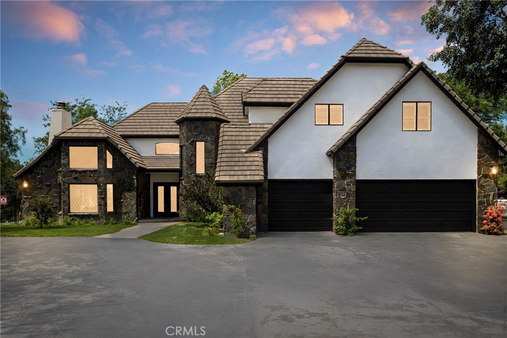 16161 Sky Ranch Property Photo 2