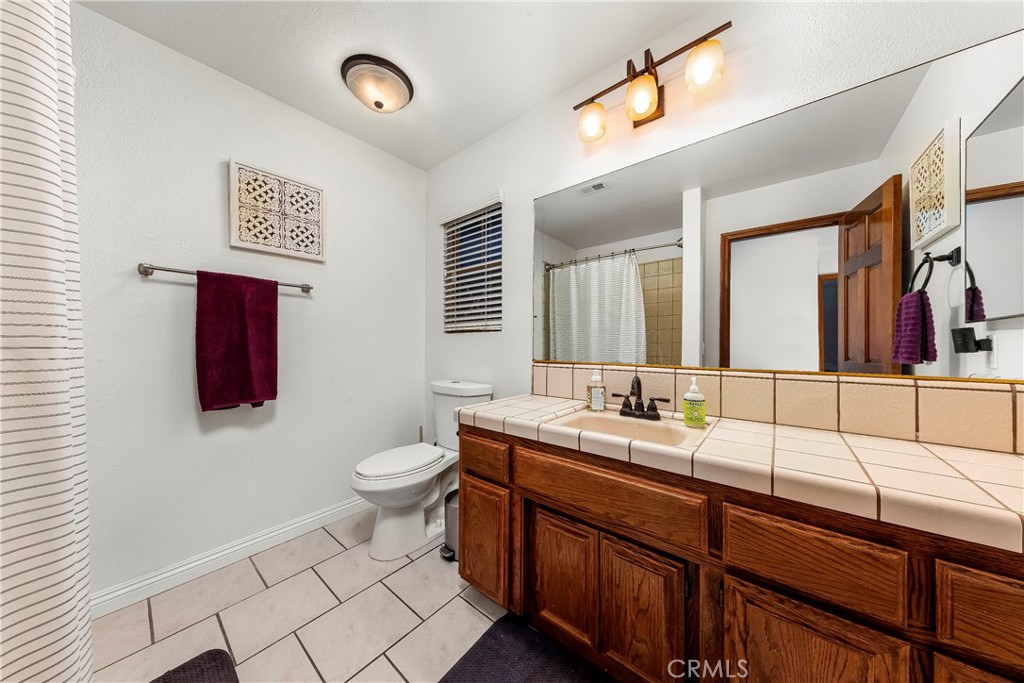 2111 W Avenue J12 Property Photo 28