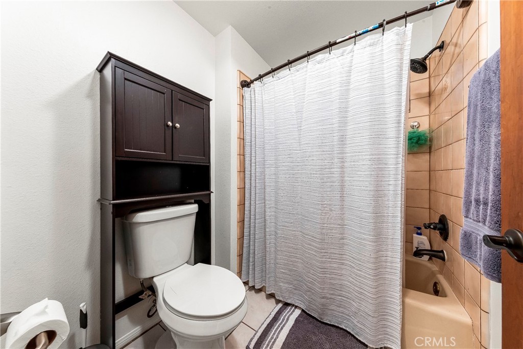2111 W Avenue J12 Property Photo 34