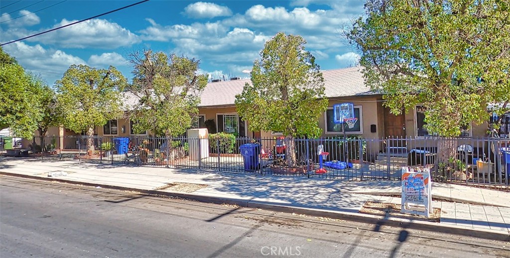 6944 Radford Property Photo 2