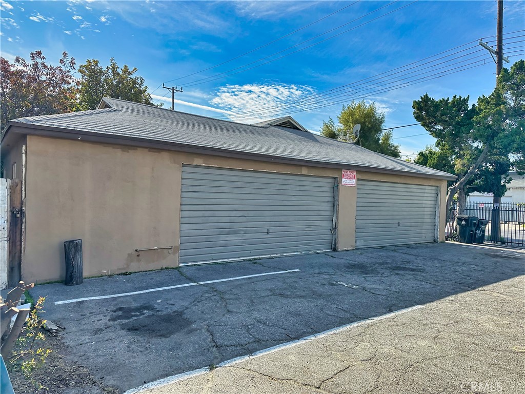 6944 Radford Property Photo 8