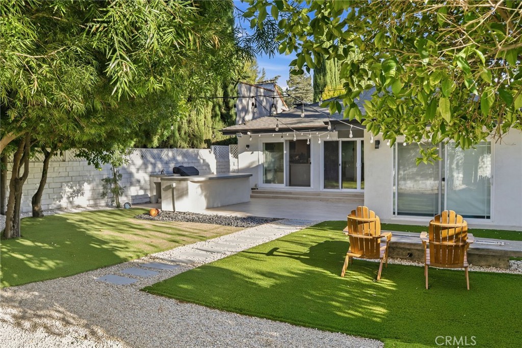 13135 Chandler Boulevard Property Photo 56
