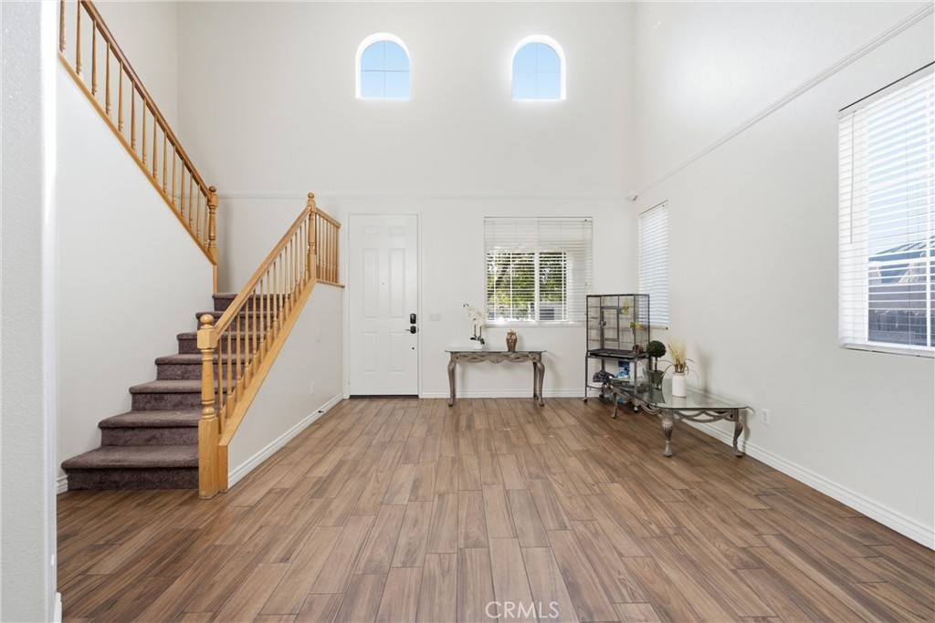 42524 Cinnabar Court Property Photo 5