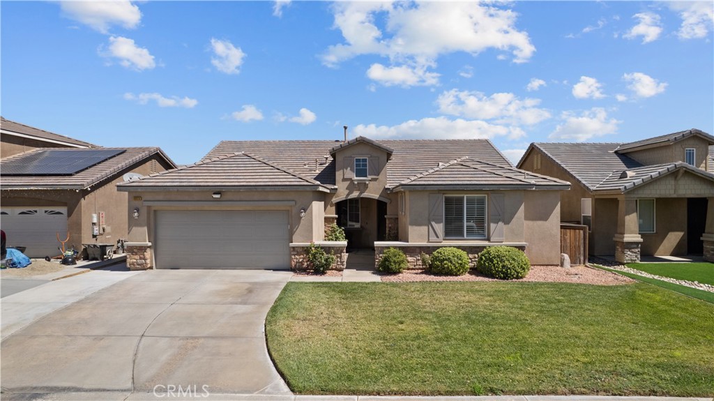 3023 Erica Property Photo 2