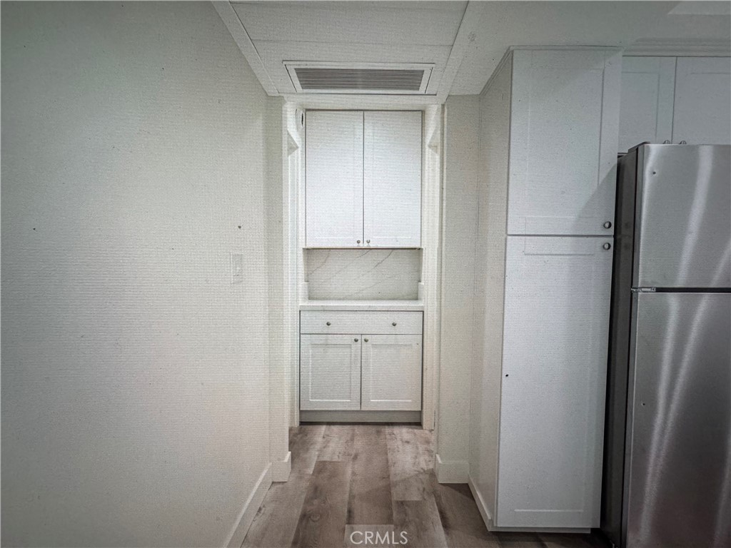 750 N Kings 105 Property Photo 8