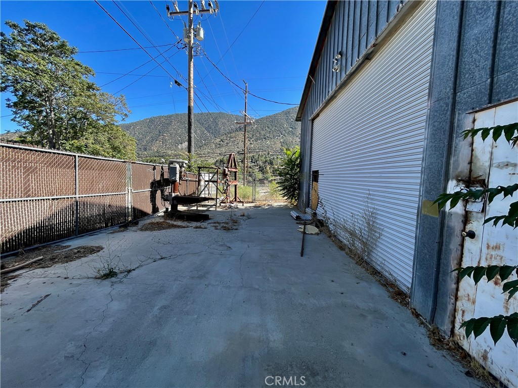 701 Fresno Property Photo 2