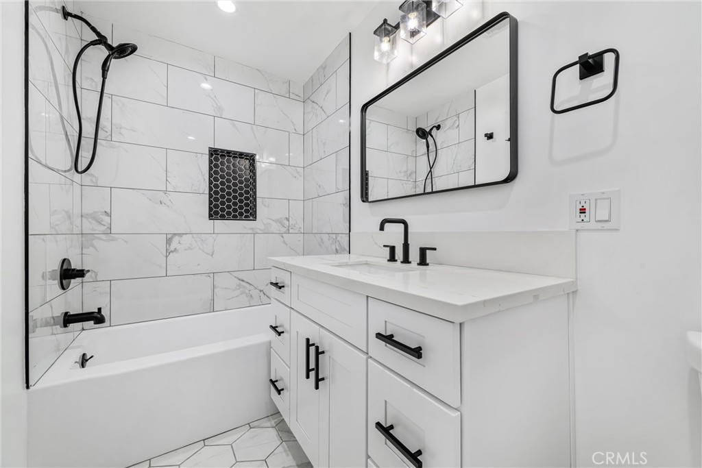 5706 Burnet Avenue Property Photo 7