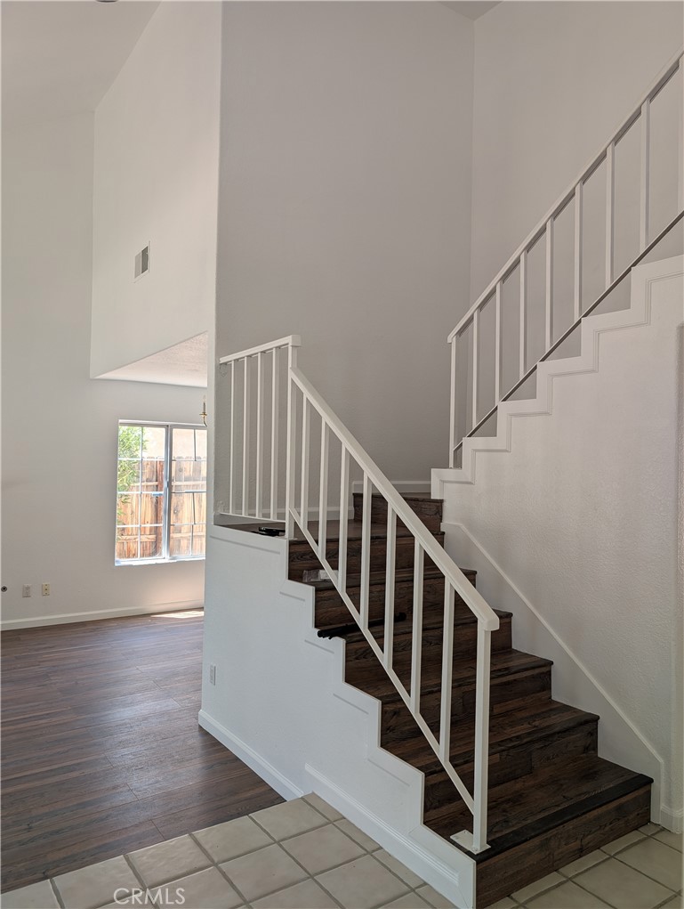 37427 Greenwich Court Property Photo 5