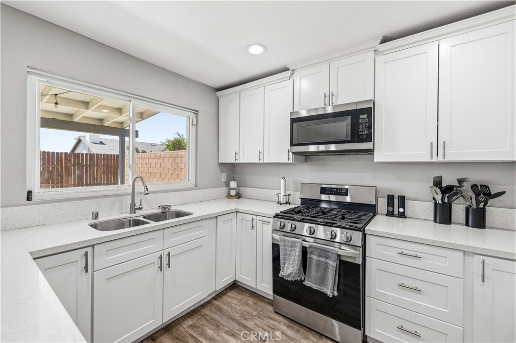 2050 Matthew Avenue Property Photo 7