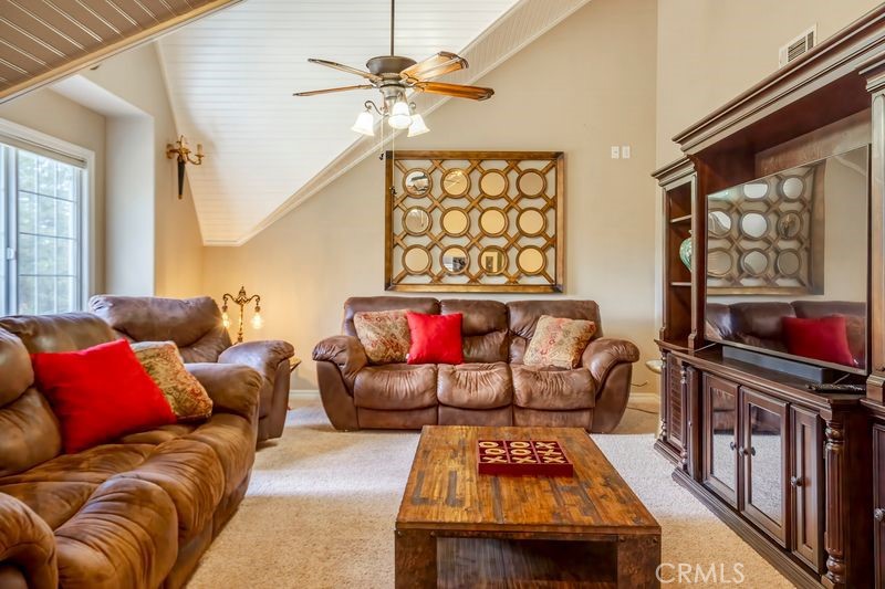 700 Booth Way Property Photo 7