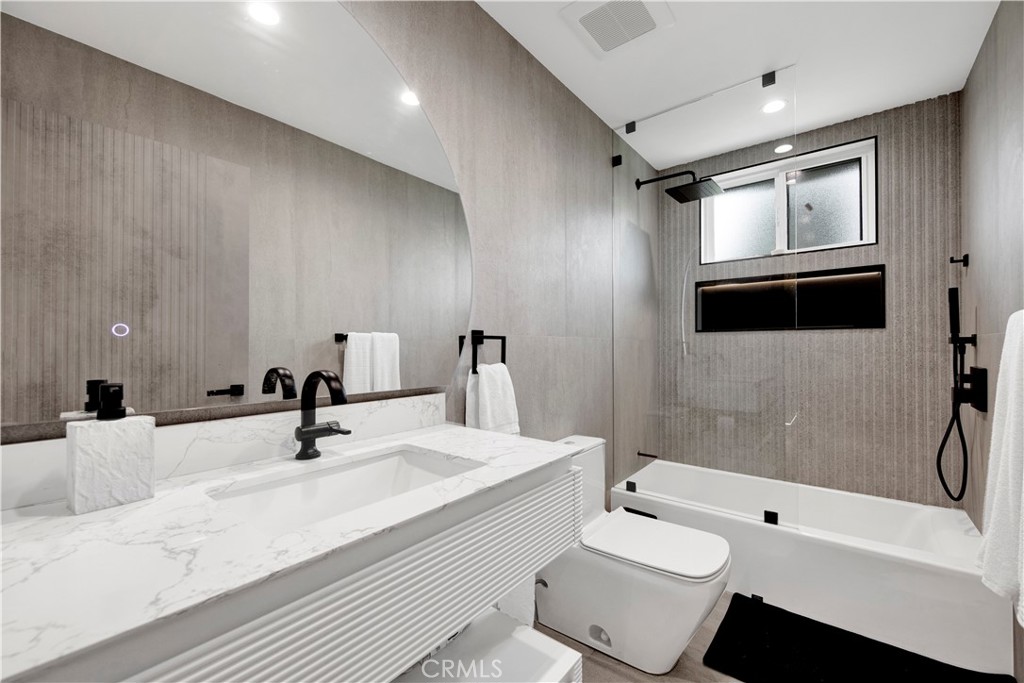 12413 Nedra Property Photo 9