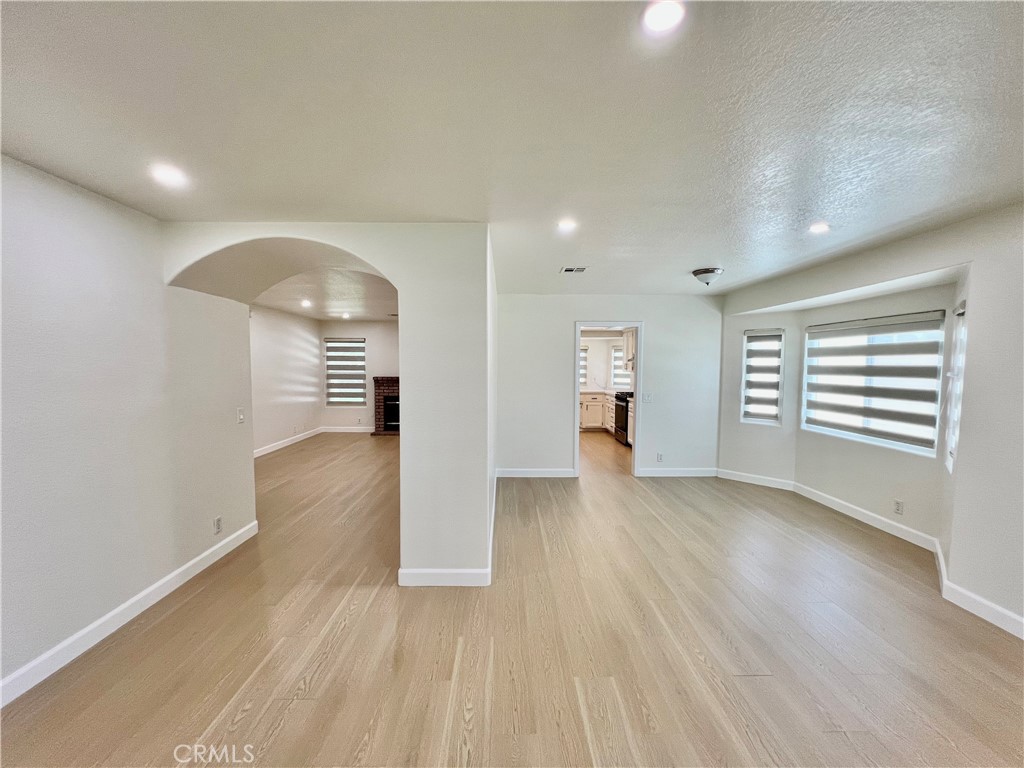 759 E Avenue J6 Property Photo 7