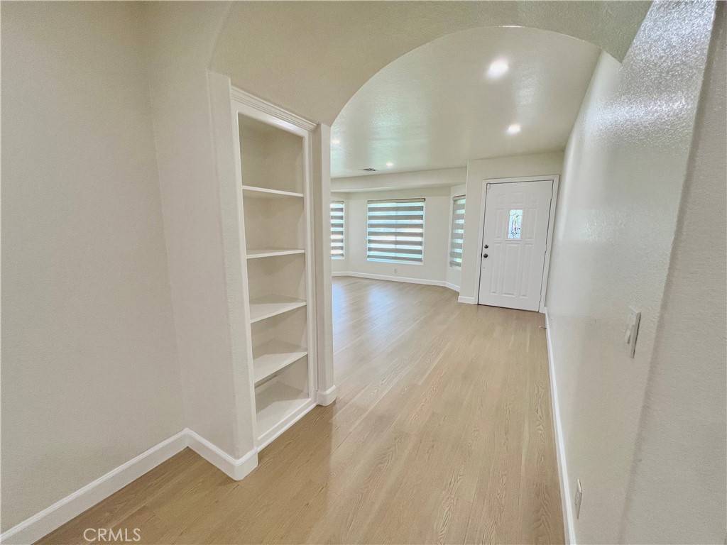 759 E Avenue J6 Property Photo 11