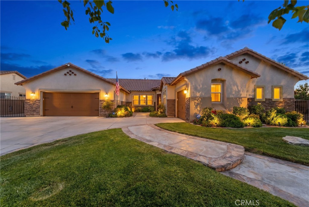 41753 Doverwood Court Property Photo 4