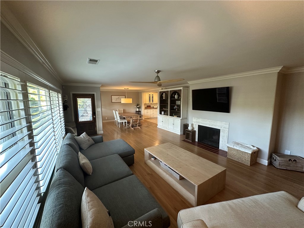 15742 Vose Property Photo 11