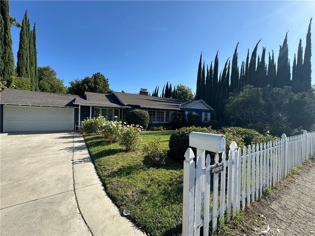 15742 Vose Property Photo 18