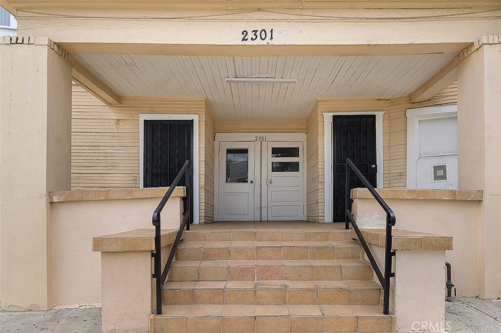 2301 Pasadena Avenue Property Photo 1