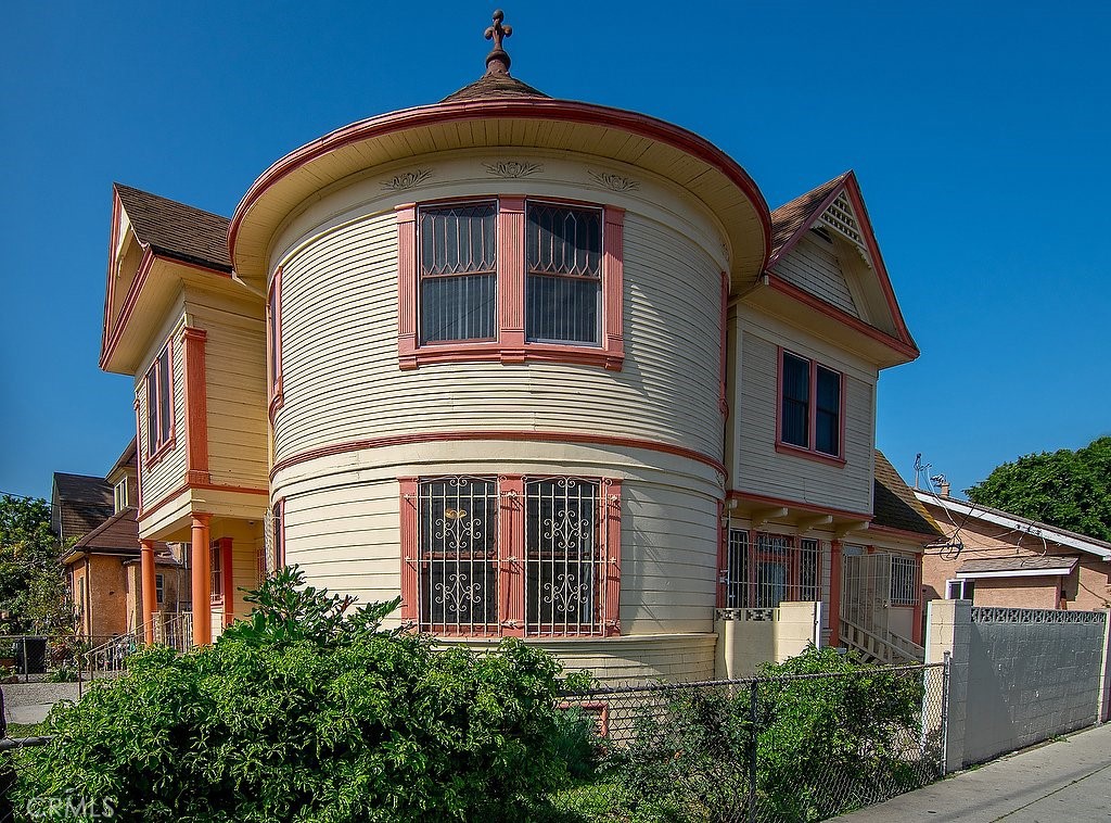 1703 Toberman Street Property Photo 1