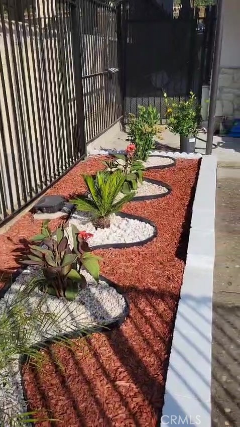 210 S Alvarado Street Property Photo 7