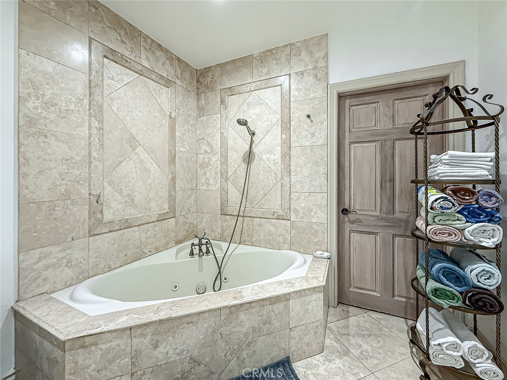 23254 Hatteras Property Photo 67