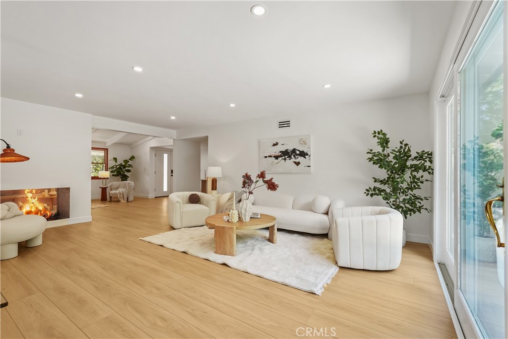 7556 Chaminade Property Photo 15