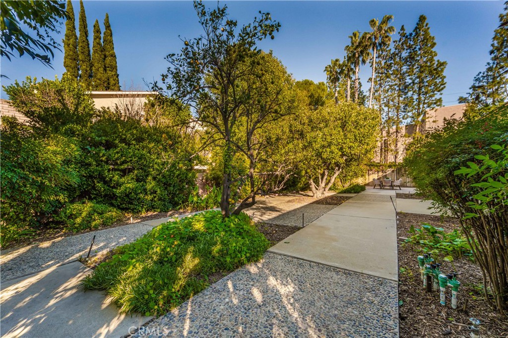 7556 Chaminade Property Photo 32
