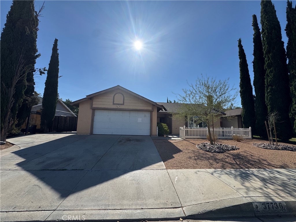 37736 Janus Drive Property Photo 5