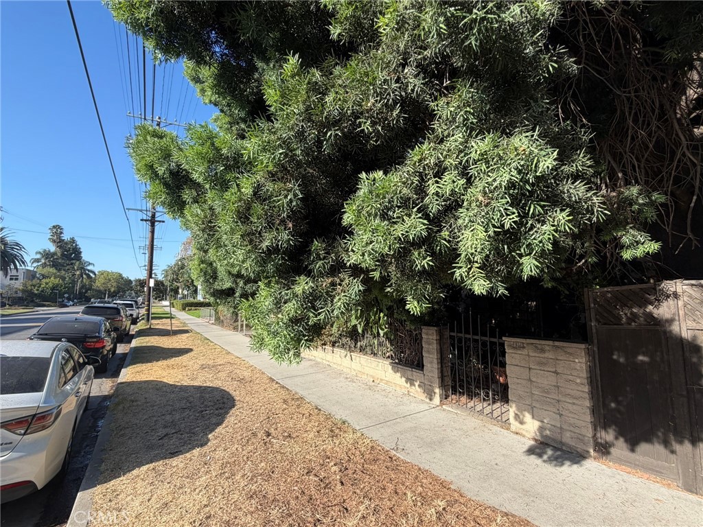 5123 Cahuenga Boulevard Property Photo 1