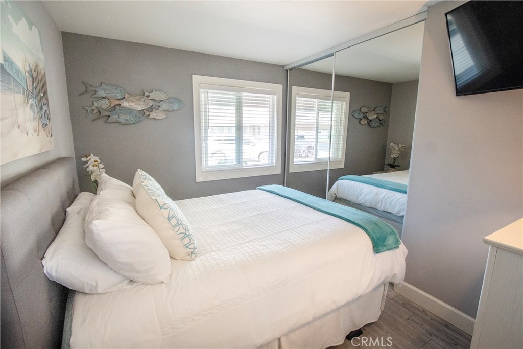 275 E Surfside Property Photo 12