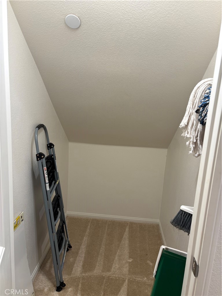 39120 Mondell Pine Property Photo 14