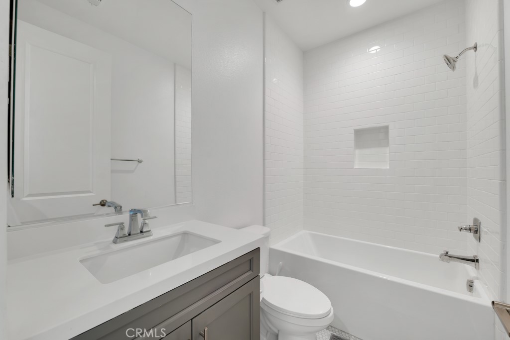 18812 Juniper Springs Drive Property Photo 11