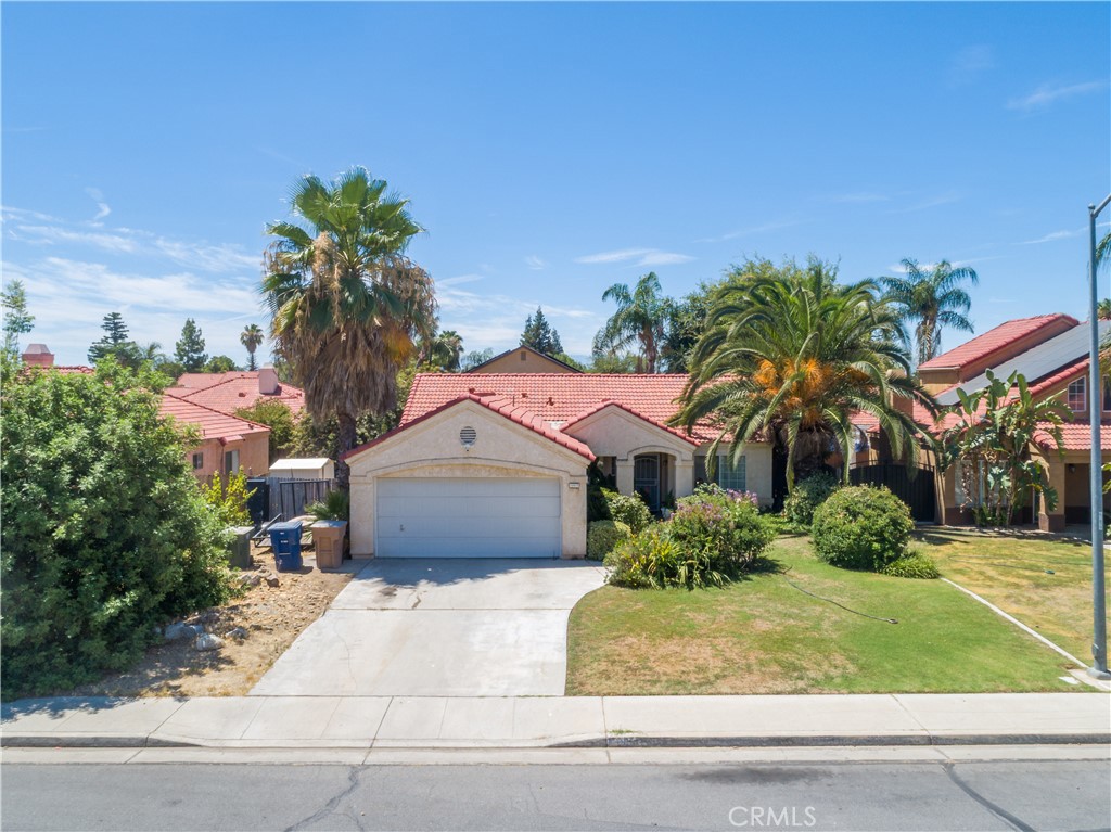 10917 Via Vista Property Photo 1
