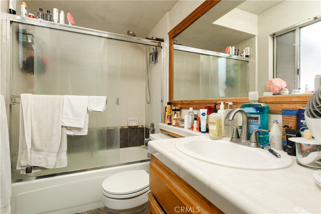 10917 Via Vista Property Photo 13