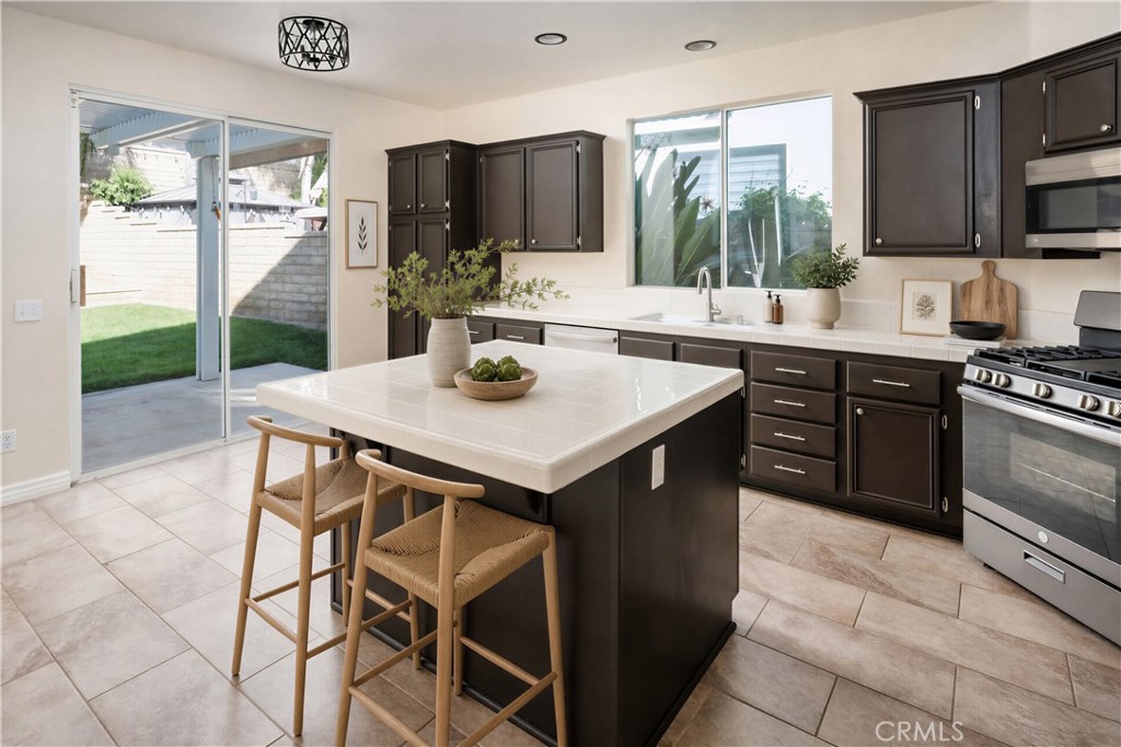 32029 Cypress Way Property Photo 2