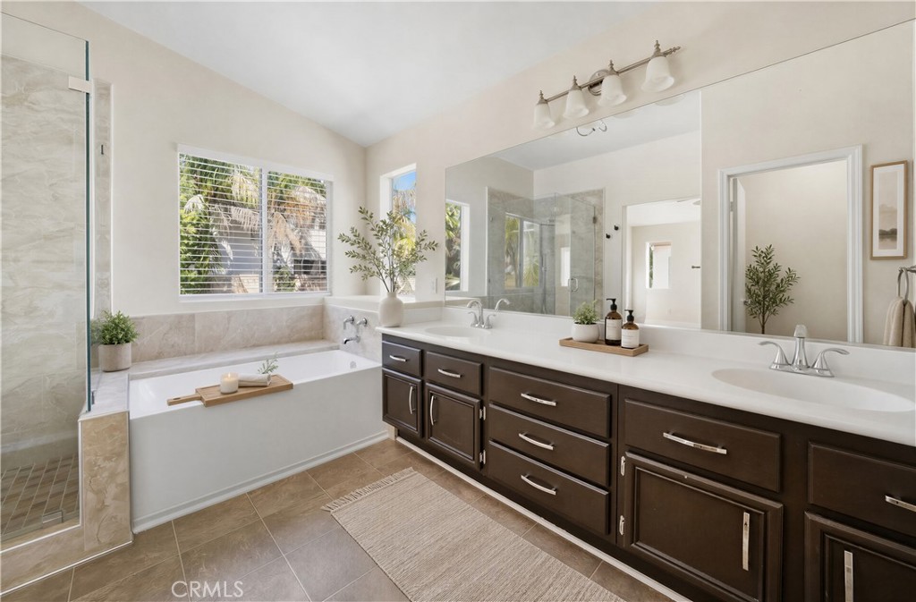 32029 Cypress Way Property Photo 6