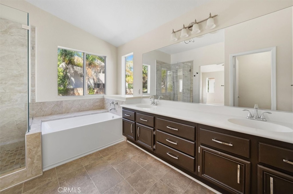 32029 Cypress Way Property Photo 7