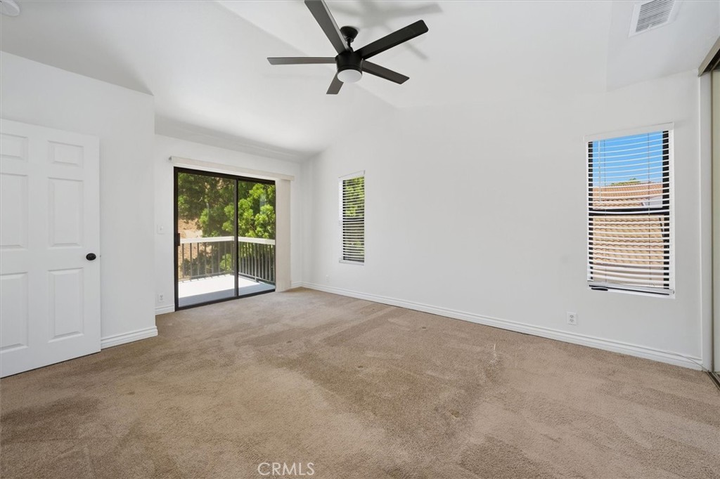15247 Monroe Avenue Property Photo 18
