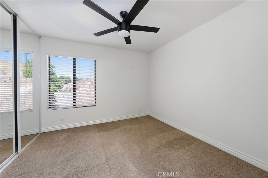 15247 Monroe Avenue Property Photo 21