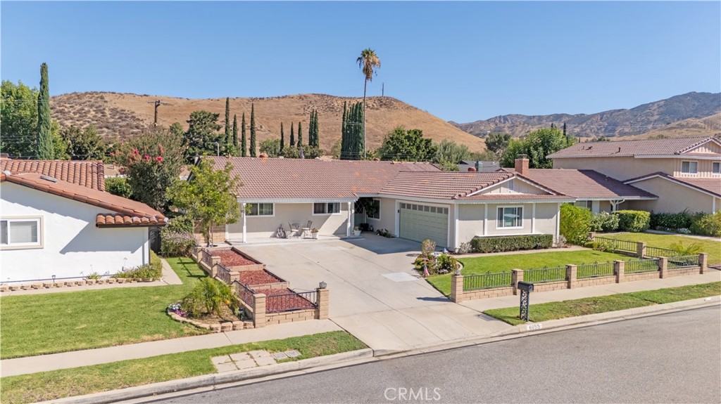 6155 Goshen Avenue Property Photo 3