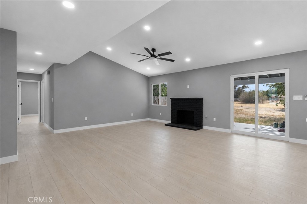 40245 176th E Property Photo 4