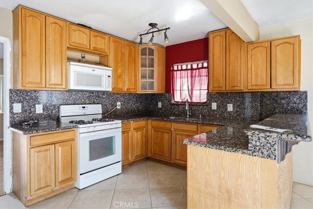 32857 Avenue E Property Photo 12