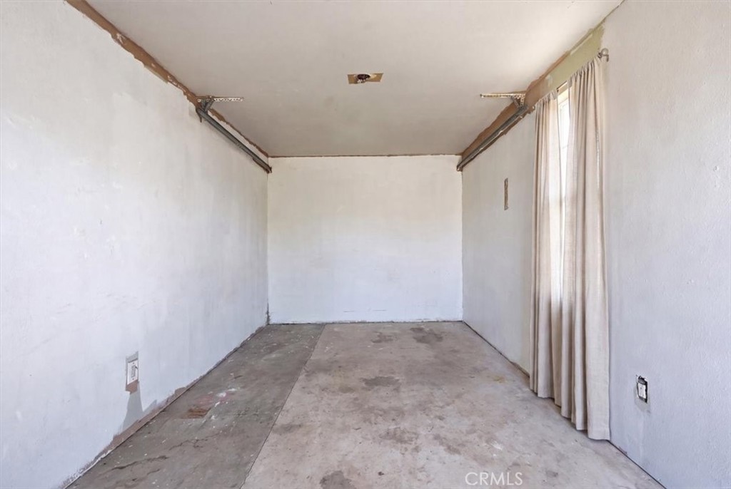 32857 Avenue E Property Photo 22