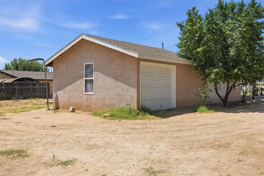32857 Avenue E Property Photo 27