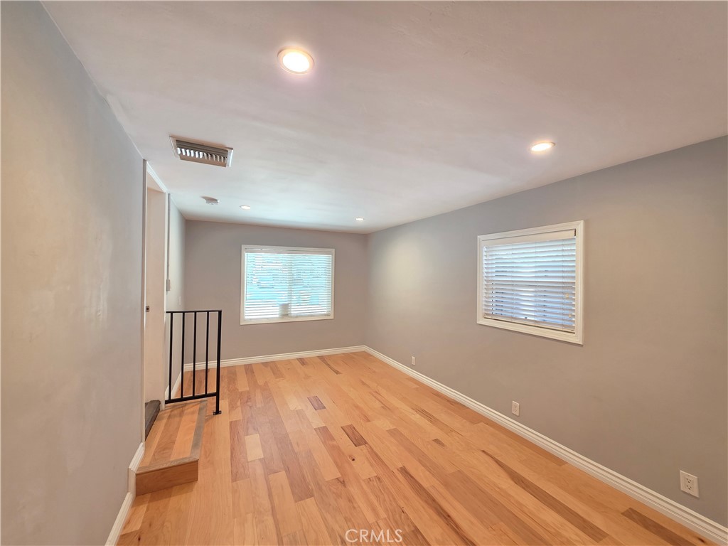 7019 Jamieson Property Photo 8