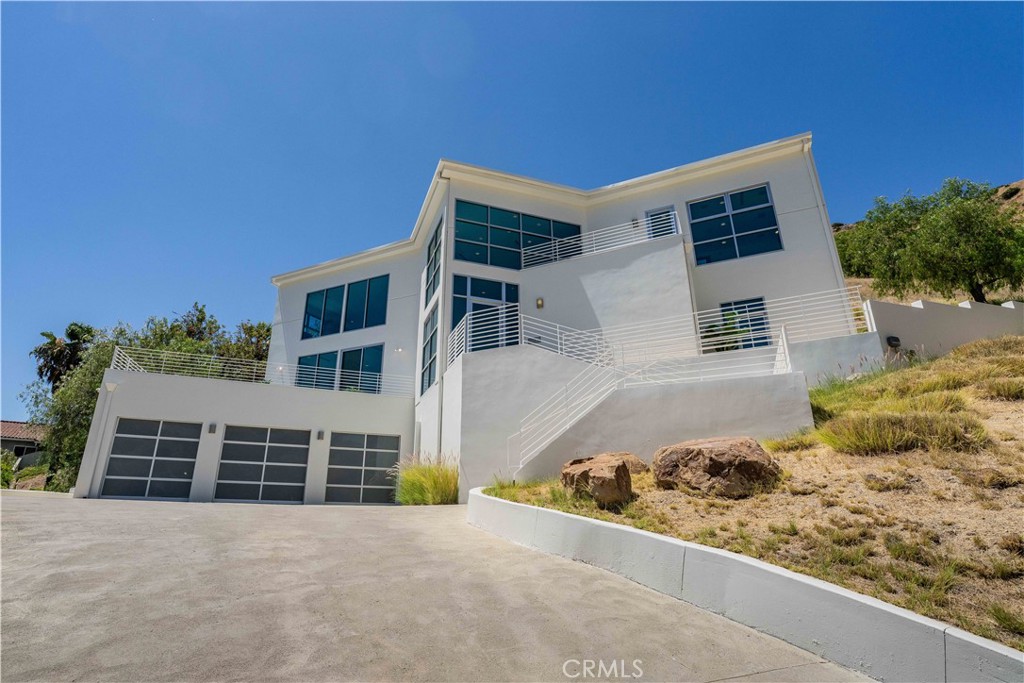 71 Coolwater Road Property Photo 3