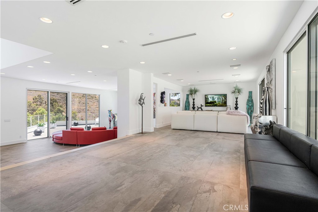 71 Coolwater Road Property Photo 12